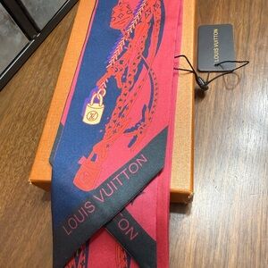 LV Bandeau 360 Red, Silk Twilly